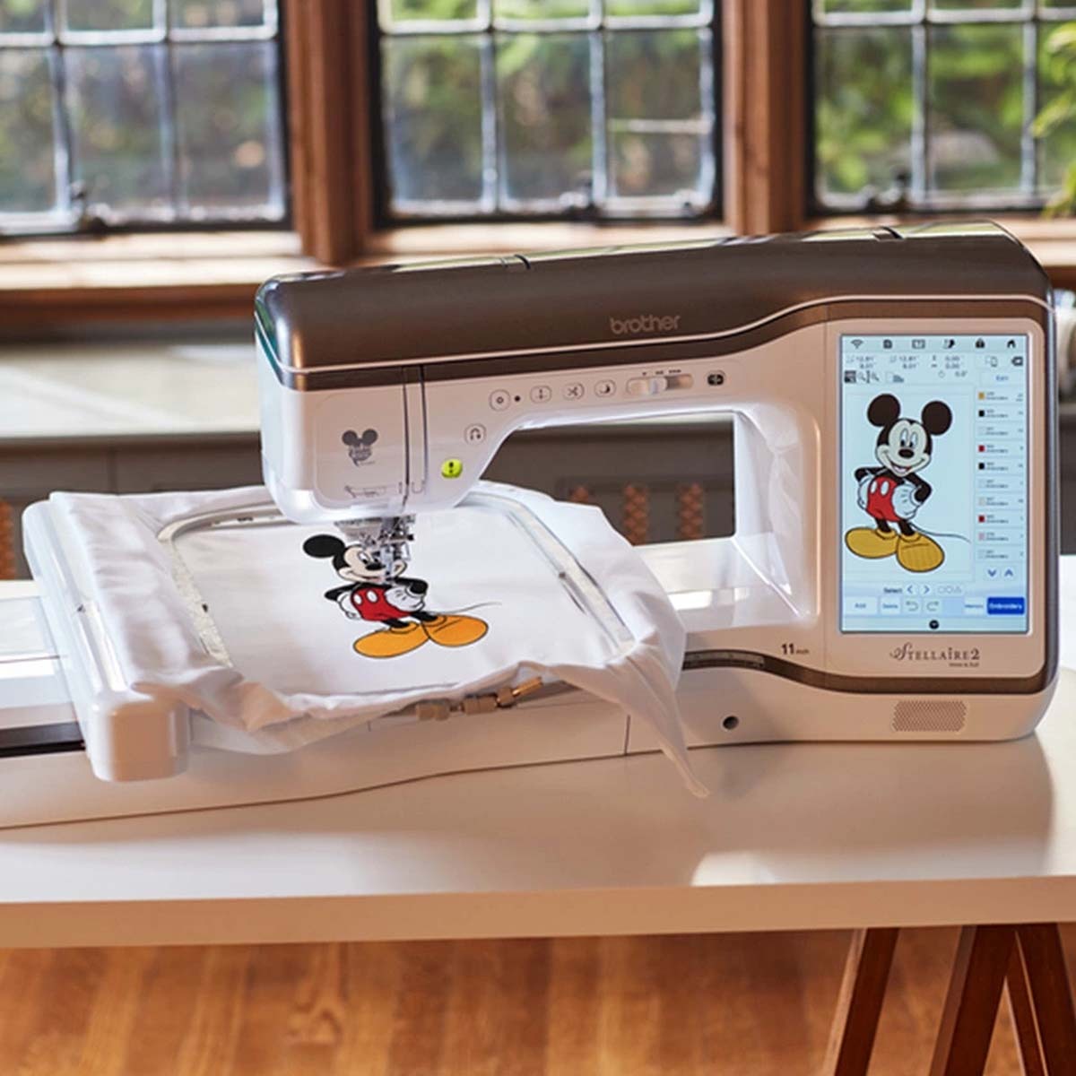 Stellaire2 Innov-ís XJ2 Sewing & Embroidery Machine - Brother